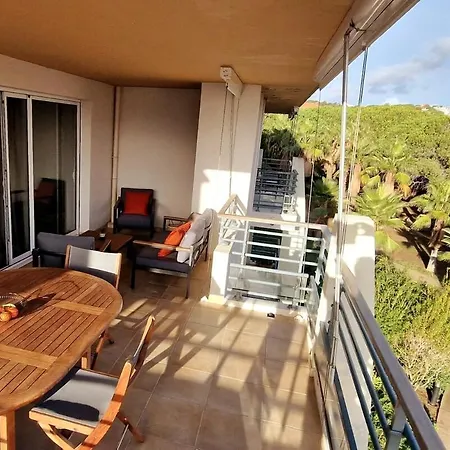 T3 Proche Plage, Dans Avec Piscine