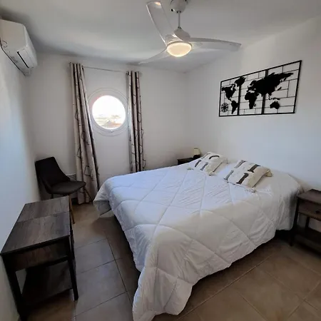 T3 Proche Plage, Dans Avec Piscine Appartement Calvi (Corsica)